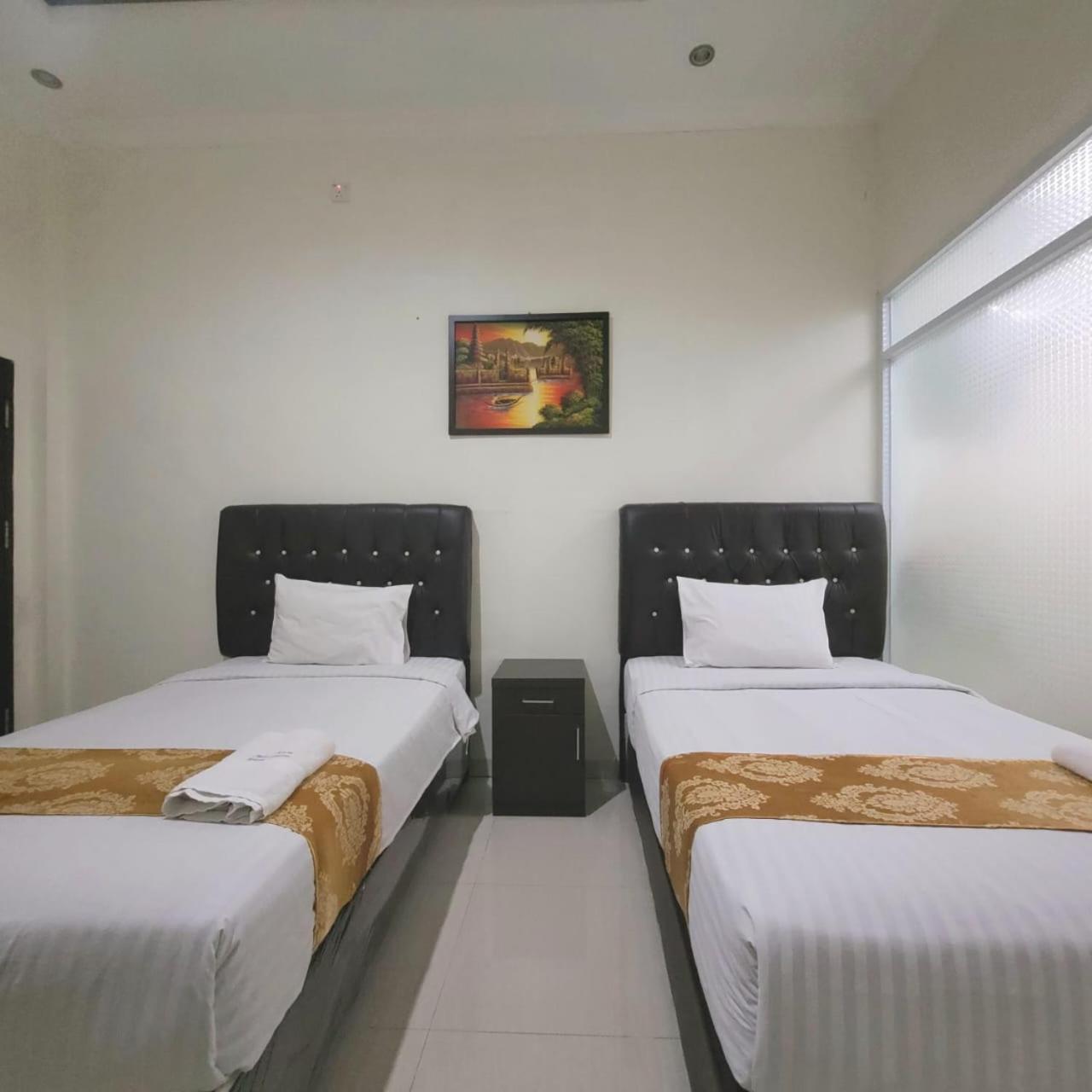 Mahakam Guest House Padang  Room photo
